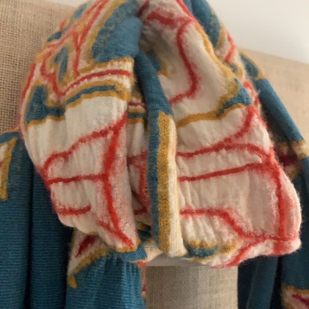NWT KAPITAL KOUNTRY compressed pattern scarf - Picture 6 of 12